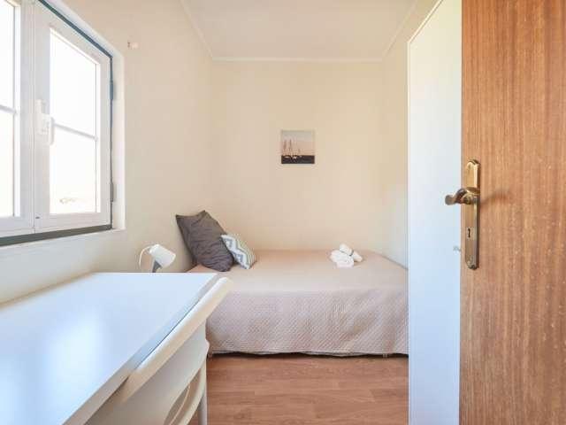 Quarto alugar em Santo António, Lisboa