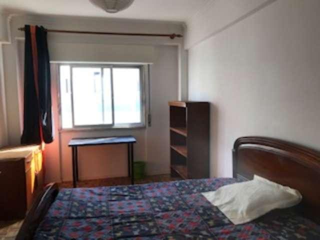 Quarto alugar em Bairro Espírito Santo, Odivelas