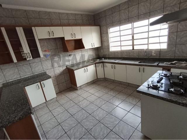 Casa aluguel em Região Imediata de Lins, Lins