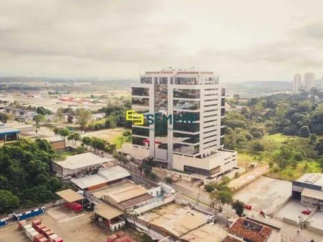 Ponto Comercial aluguel em Região Geográfica Imediata de Macaé-Rio das Ostras, Macaé