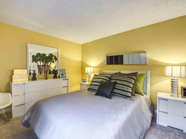 Apartment for rent in Chatsworth Neighborhood Council District, Canoga Park