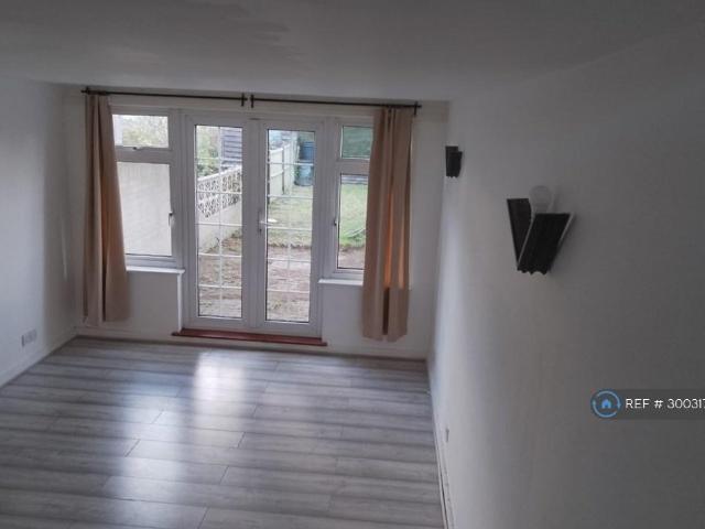 House for rent in Chadwell St Mary, Essex