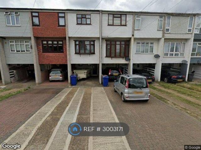 House for rent in Chadwell St Mary, Essex