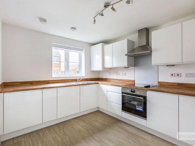 House for rent in Priors Hall Park, Weldon