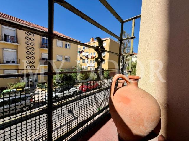 Apartamento venda em Bairro de São Miguel, Lisboa