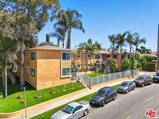 House for sale in Canoga Park, California