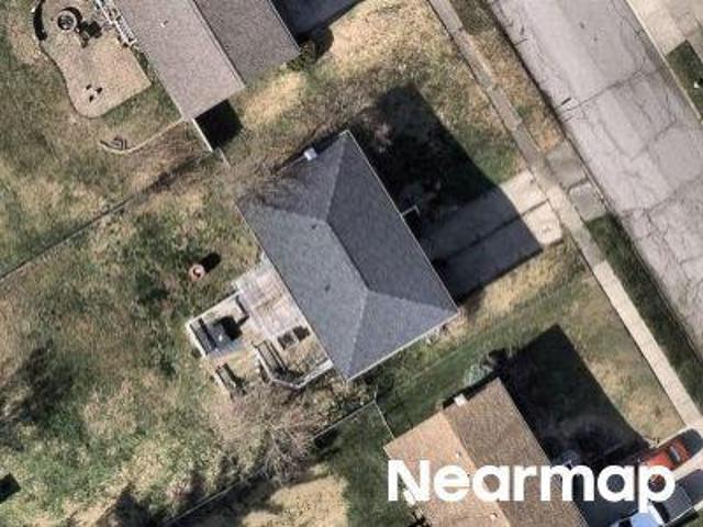 House for sale in Roselawn, Ohio