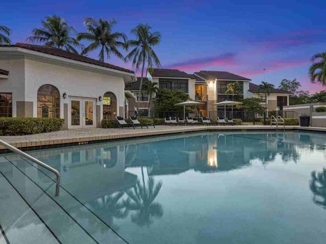 Apartment for rent in Hollywood, Florida