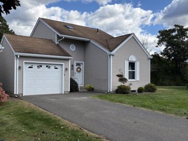 Condo for sale in South Hadley Center, South Hadley