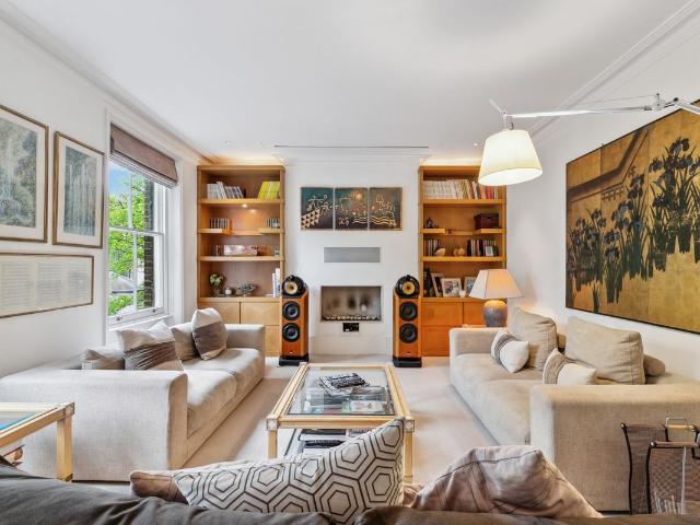 Apartment for rent in Canonbury, Greater London