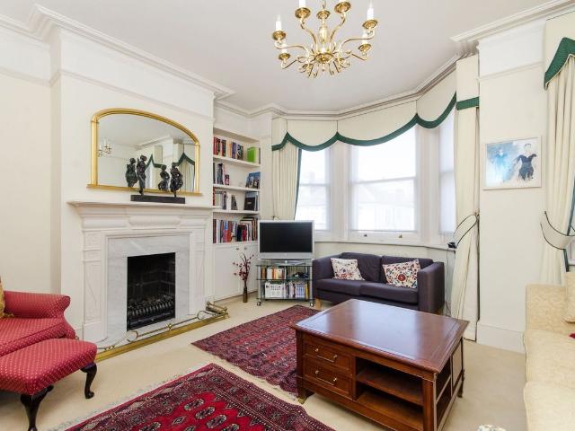 Apartment for rent in London Borough of Merton, Greater London