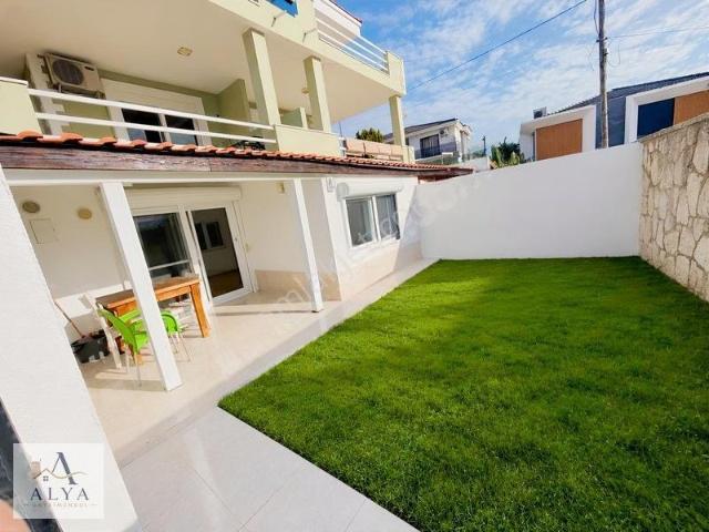 Alaçatı Mahallesi, Çeşme içerisinde kiralık mülk