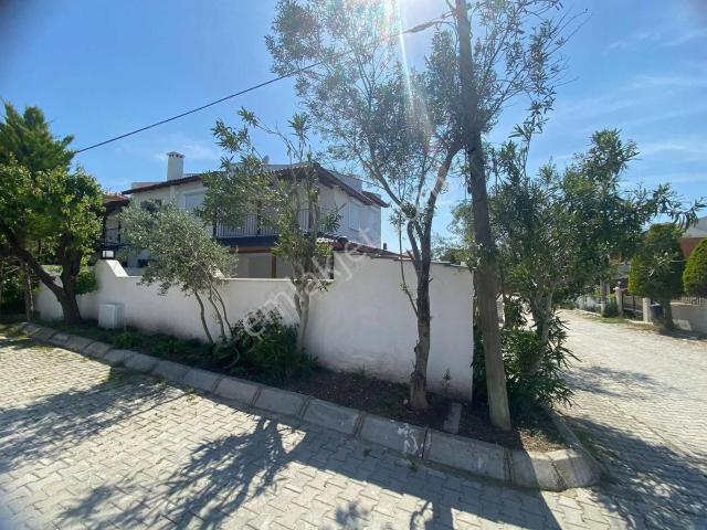 Çeşme, İzmir içerisinde kiralık Villa