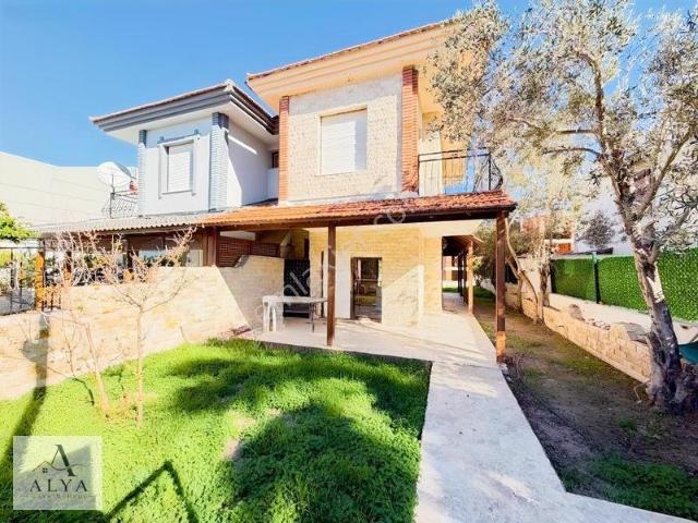 Çeşme, İzmir içerisinde satılık Villa