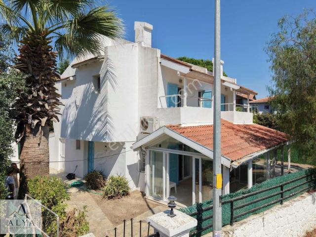 Çeşme, İzmir içerisinde satılık Villa