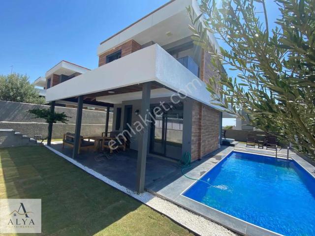 Çeşme, İzmir içerisinde satılık Villa