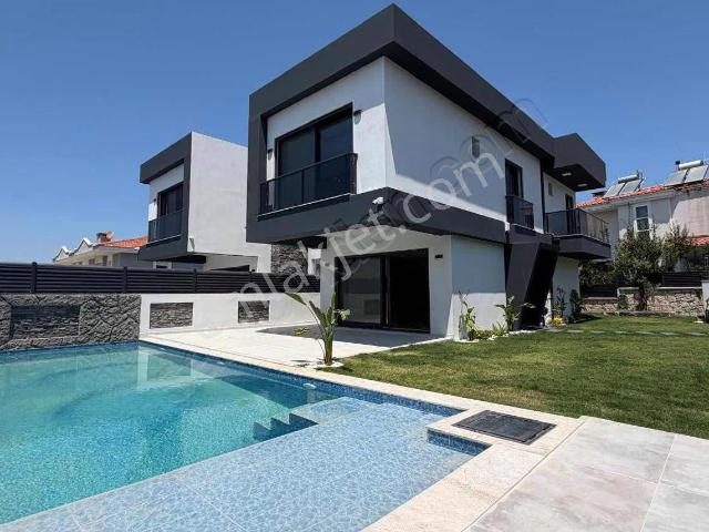 Çeşme, İzmir içerisinde satılık Villa
