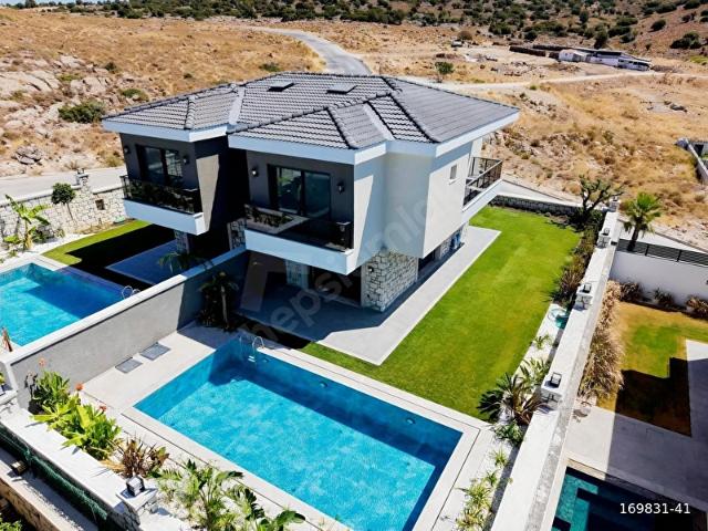 Çeşme, İzmir içerisinde satılık Villa