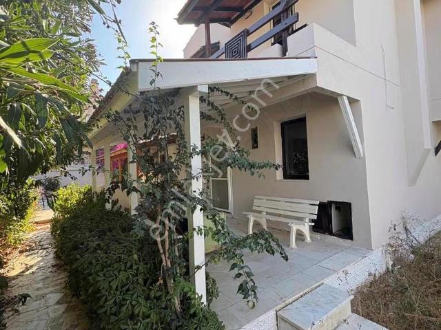 Çeşme, İzmir içerisinde kiralık Villa