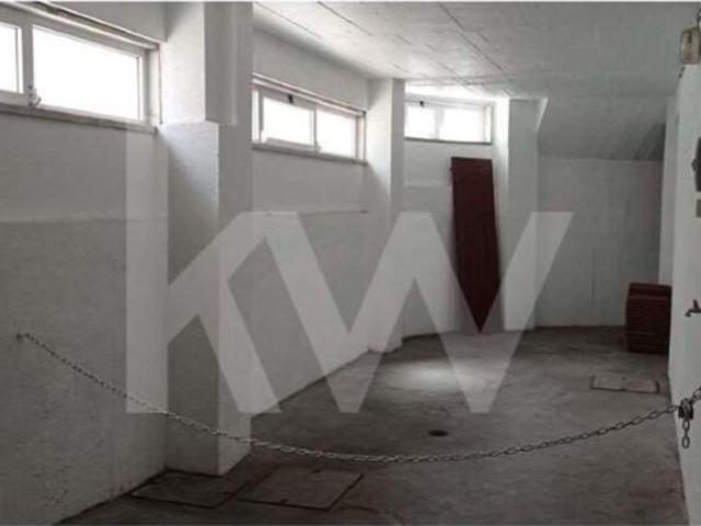 Garagem venda em Amadora, Lisboa