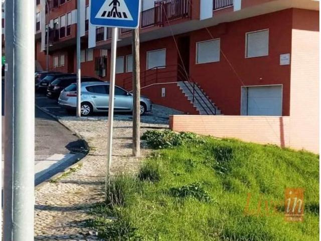 Terreno venda em Encosta do Sol, Amadora