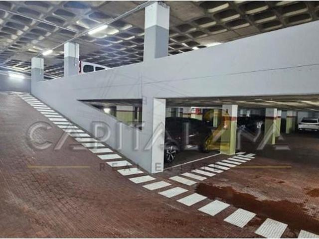 Garagem venda em Amadora, Lisboa