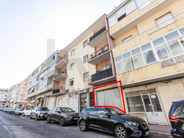 Loja alugar em Damaia, Amadora