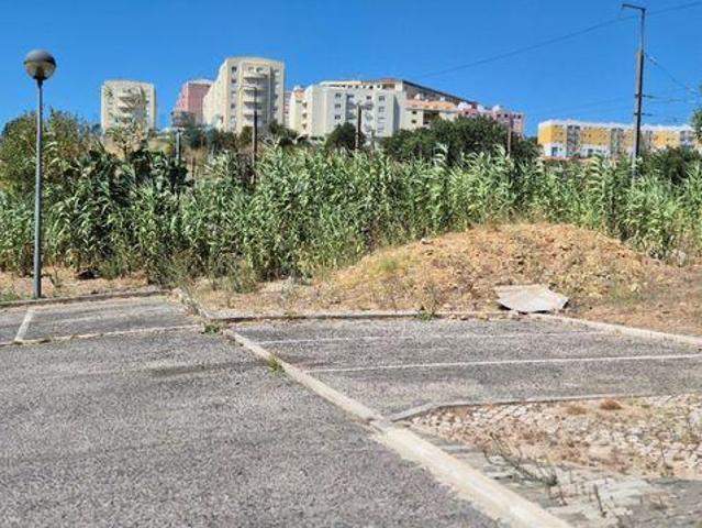 Terreno venda em Falagueira, Amadora