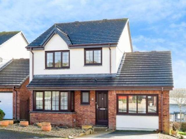 House for sale in Hayle, Cornwall