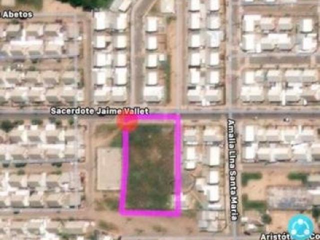 Amalia Lina Santa María/Sacerdote Jaime Vallet Sitio Venta