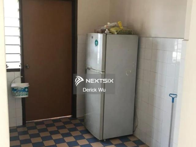 Apartment for rent in Tanjong Sepat, Selangor