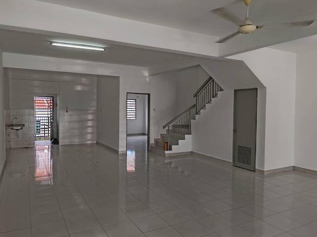Terraced House for rent in Petaling, Alam Impian