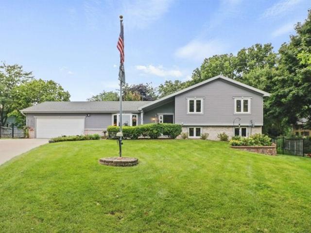 House for sale in Oregon, Wisconsin