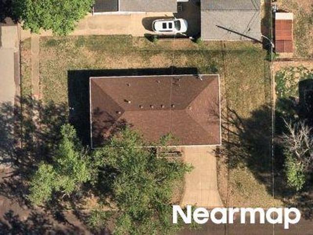 House for sale in Pekin, Illinois
