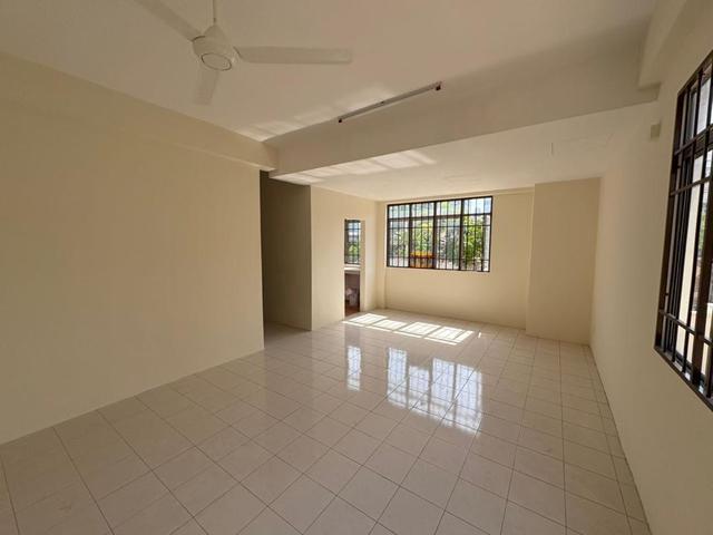 Duplex for sale in Country Heights Damansara, Kuala Lumpur