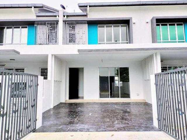 Terraced House for sale in Tanjong Sepat, Selangor