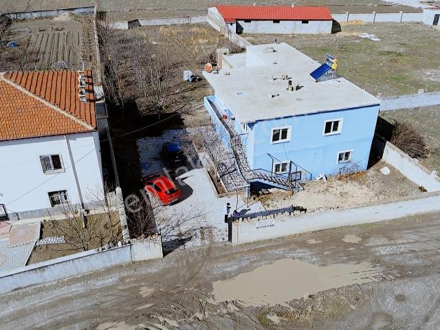 Niğde içerisinde satılık Villa