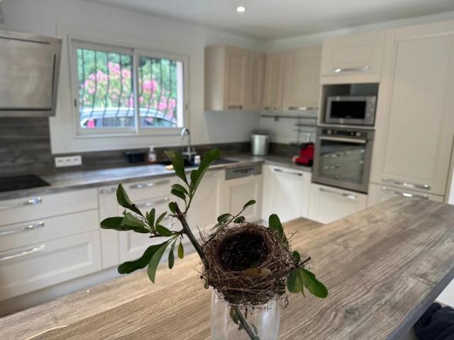 Maison vente à France métropolitaine, Roquefort-les-pins