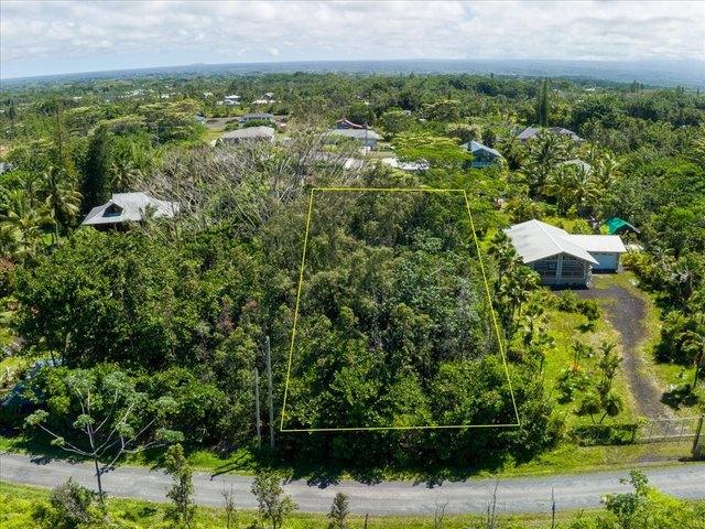 Land for sale in Keaau, Hawaiʻi County