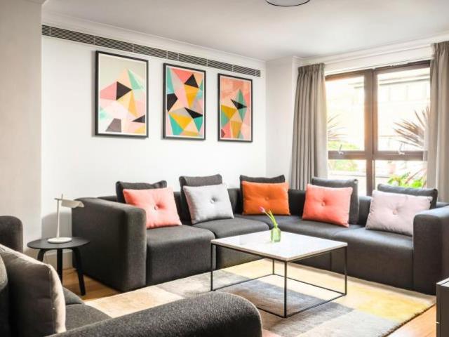 Apartment for rent in Kensington, Greater London