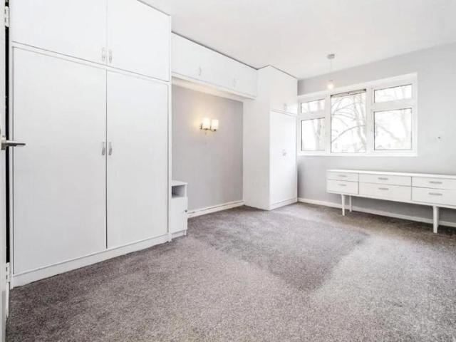Apartment for rent in Gants Hill, Greater London