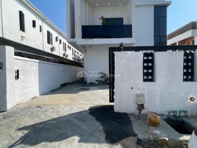 House for sale in Eti Osa, Lagos