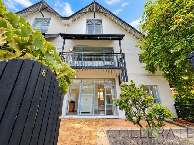 Townhouse for rent in Spring Hill, Greater Brisbane