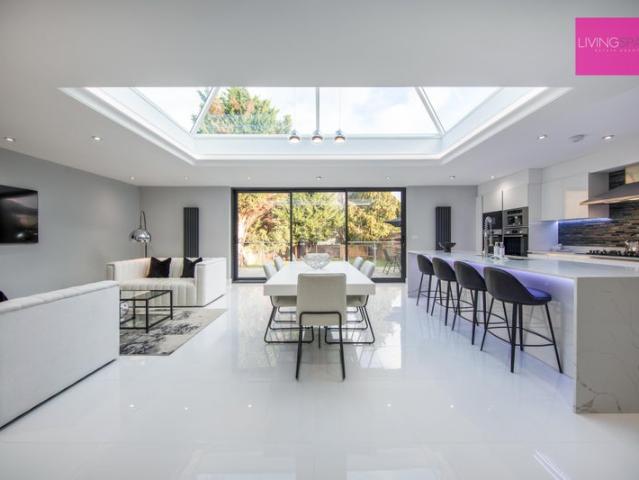 Apartment for rent in Kingston Vale, Greater London