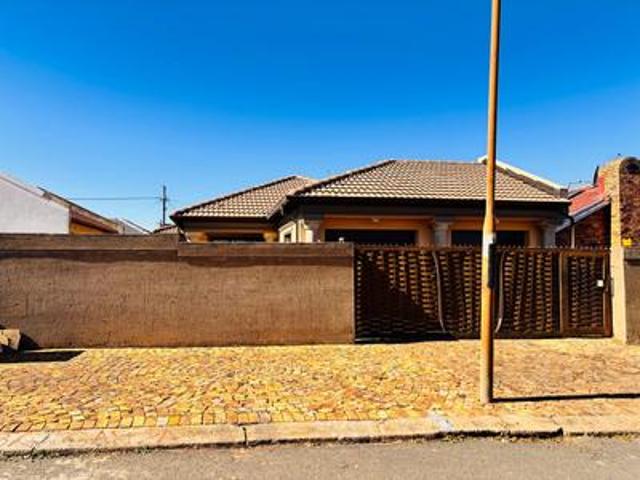 House for sale in Kagiso