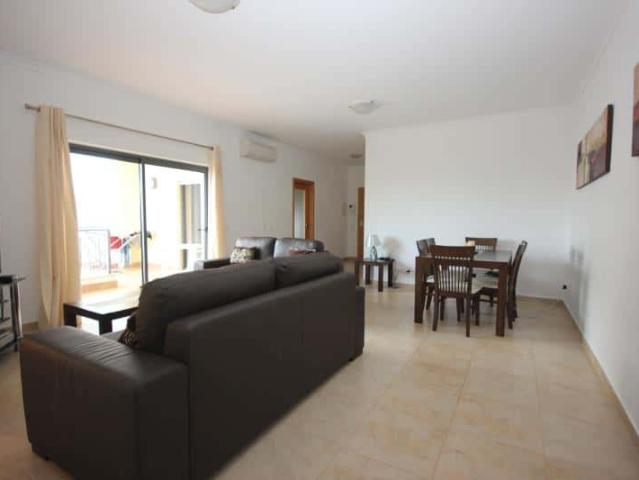 Apartamento alugar em Bairro Operário, Lagos