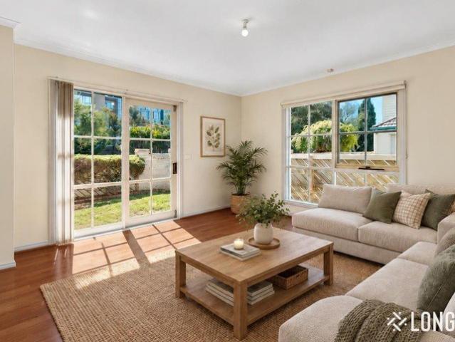 Townhouse for rent in Clayton, Melbourne