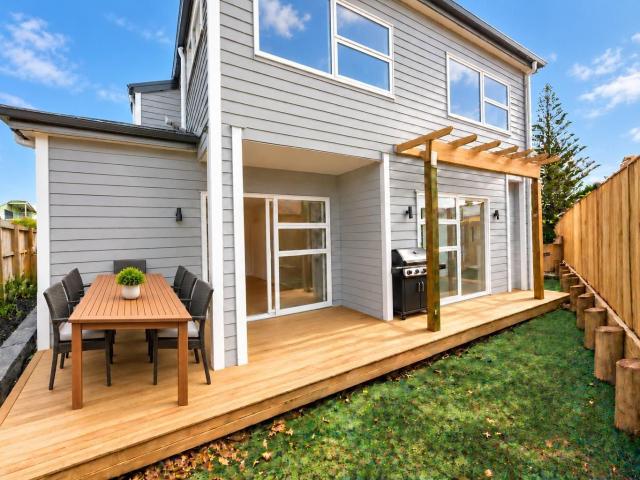 House for rent in Birkdale, Kaipātiki