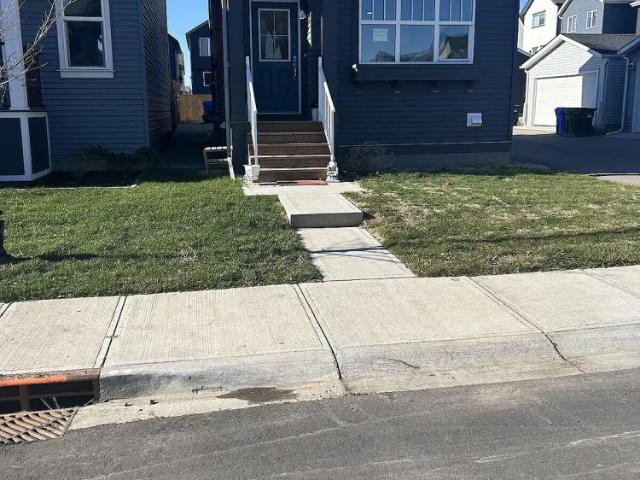 House for rent in Rangeview, Calgary