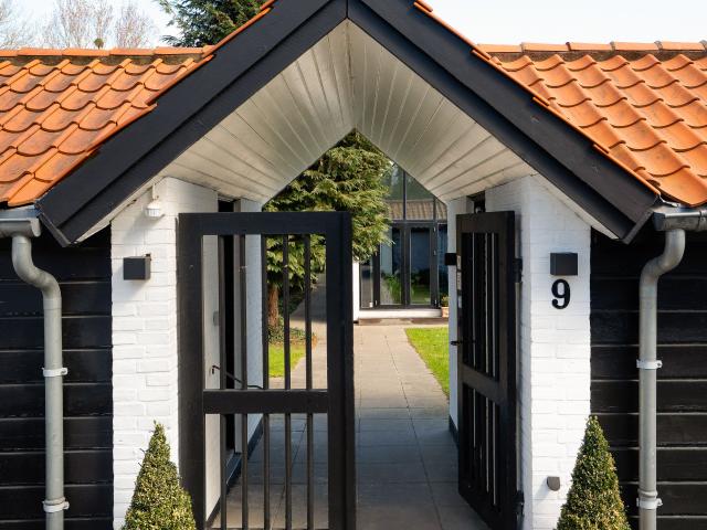 Ejendom til leje i Klampenborg, Brøndby